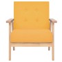 Sillón de tela amarillo
