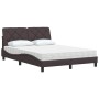Cama con colchón tela marrón oscuro 120x200 cm