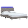 Estructura de cama con LED sin colchón tela taupe 140x200 cm
